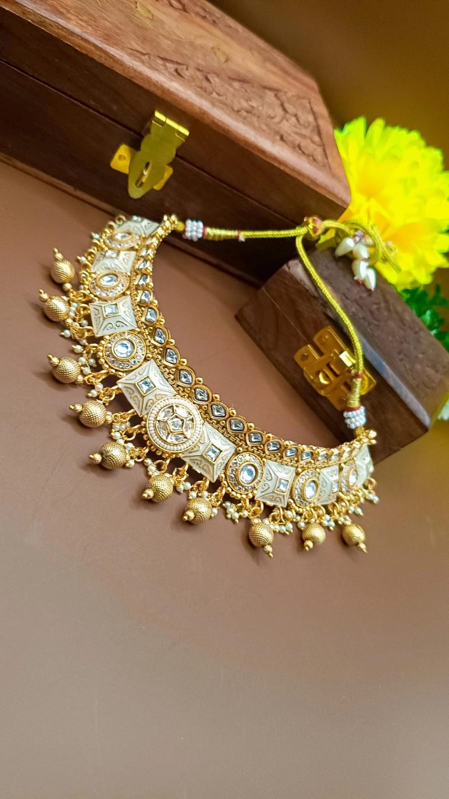 Gold Plated_Kundan&Meenakari Choker Set