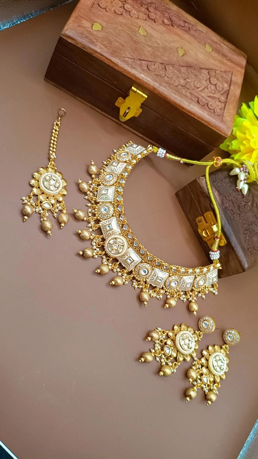 Gold Plated_Kundan&Meenakari Choker Set